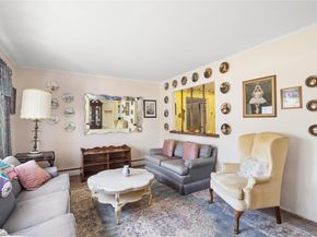 52 Center Street, Ronkonkoma NY 11779