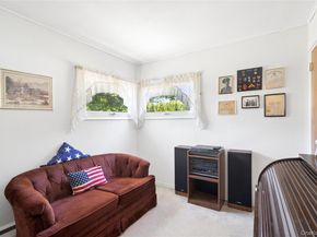 52 Center Street, Ronkonkoma NY 11779