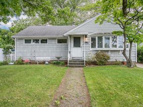 1644 Meadowbrook Road, Merrick NY 11566