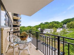 25 Rockledge Avenue 801, White Plains NY 10601