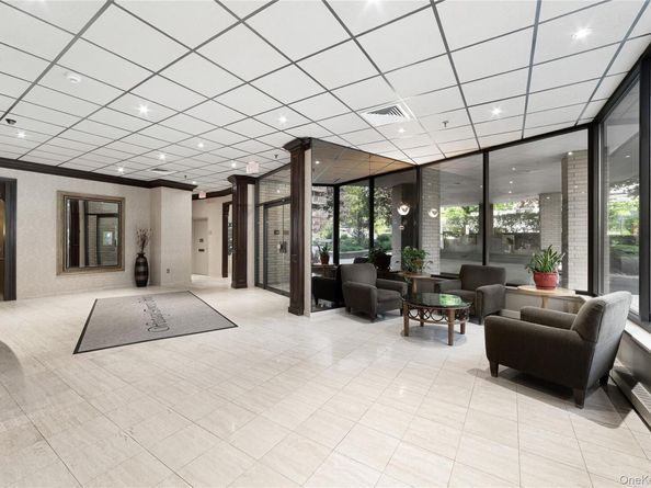 25 Rockledge Avenue 801, White Plains NY 10601