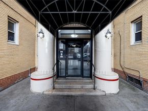 2166 Bronx Park E 1F, Bronx NY 10462