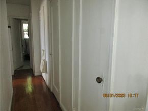 40-05 Ithaca Street 4M, Elmhurst NY 11373