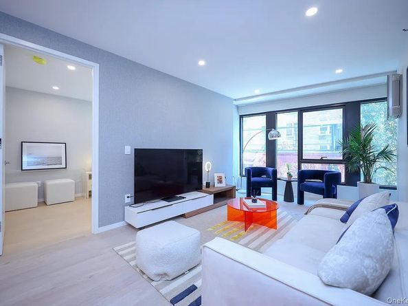 40-22 61st Street 2E, Woodside NY 11377