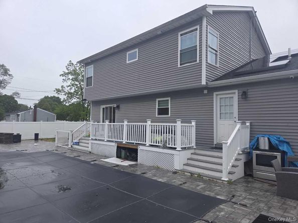 62 Jamaica Avenue, Wyandanch NY 11798