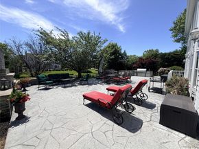 38 Hamlet Woods Drive, Saint James NY 11780