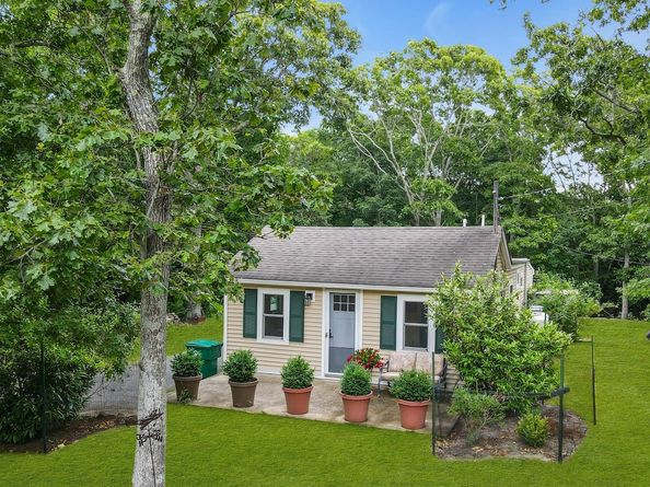 156 Washington Heights Avenue, Hampton Bays NY 11946