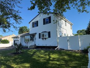 3 Perry Street, Brentwood NY 11717