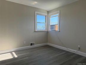 3 Perry Street, Brentwood NY 11717