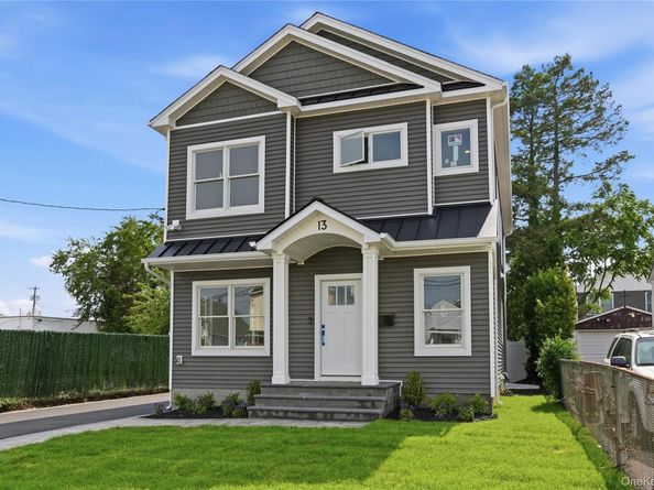 13 Evelyn Avenue, Westbury NY 11590