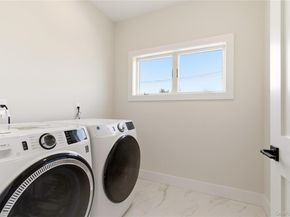 13 Evelyn Avenue, Westbury NY 11590