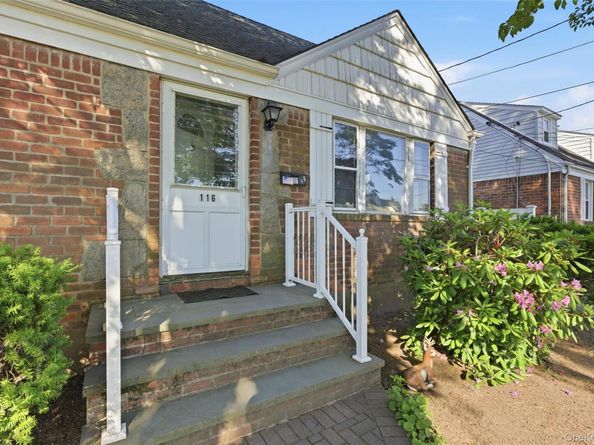 116 Prague Street, Valley Stream NY 11580