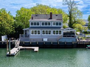 400 Roosevelt Avenue, Freeport NY 11520