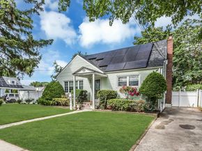 93 Gilroy Avenue, Uniondale NY 11553
