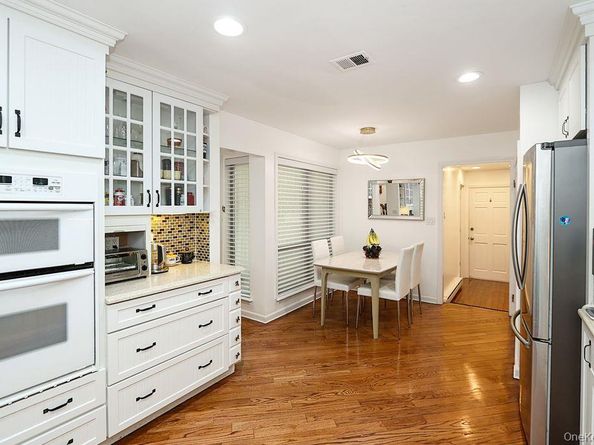 81 Estate Drive, Jericho NY 11753