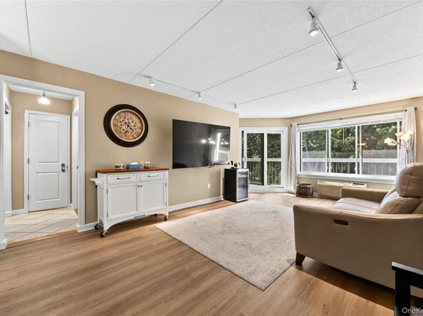300 High Point Drive 514, Hartsdale NY 10530