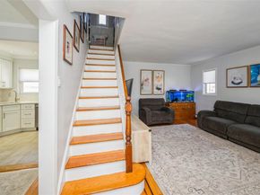 24 Commonwealth Street, Franklin Square NY 11010