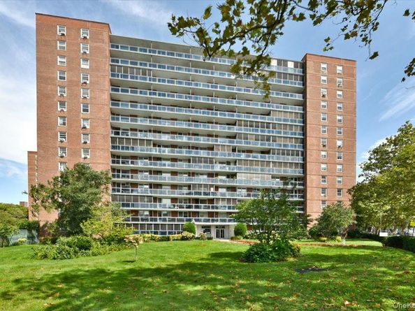 9737 63rd Road 10E, Rego Park NY 11374