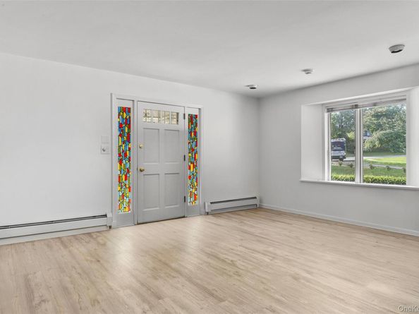 4 Ridgeview Avenue, White Plains NY 10606