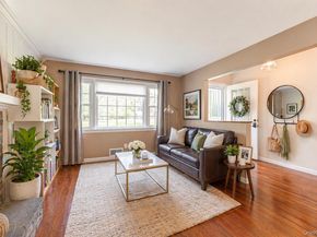 6 Huyler Road, Setauket NY 11733