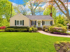 6 Huyler Road, Setauket NY 11733