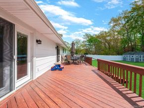 42 Sunflower Drive, Hauppauge NY 11788