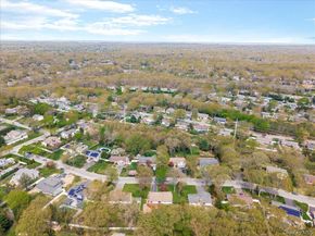 42 Sunflower Drive, Hauppauge NY 11788