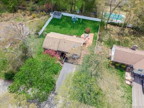 42 Sunflower Drive, Hauppauge NY 11788