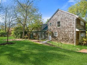 42 Senne Road, Northport NY 11768