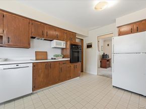 117 Lefferts Road, Garden City NY 11530