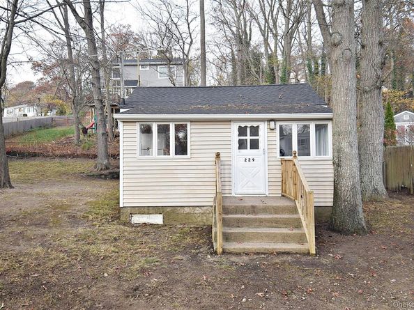 229 Locust Drive, Rocky Point NY 11778