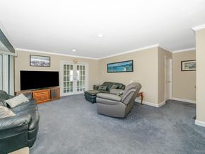 18 Byron Road, Commack NY 11725