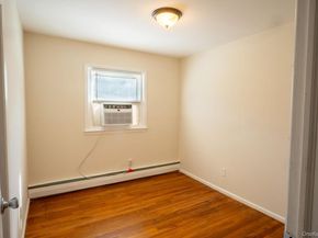18 Edna Drive, Syosset NY 11791