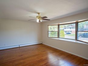 18 Edna Drive, Syosset NY 11791