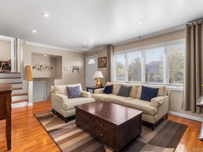 40 Garnet Lane, Plainview NY 11803