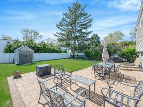 477 N Indiana Avenue, Lindenhurst NY 11757