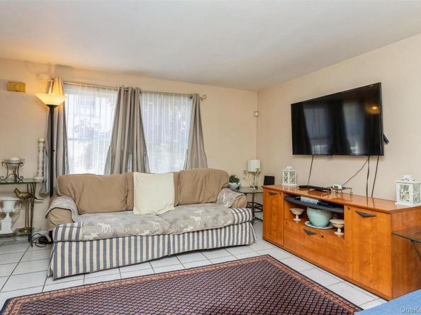 148 Lincoln Avenue, New Rochelle NY 10801