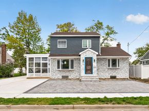 1524 Bowe Road, Valley Stream NY 11580