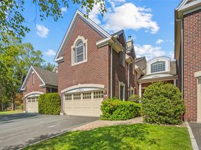 11 Belvedere Court, Manhasset NY 11030