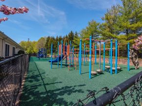 11 Belvedere Court, Manhasset NY 11030