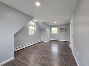 40 Aster Avenue, Holtsville NY 11742