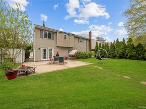 2501 Rose Place, Westbury NY 11590