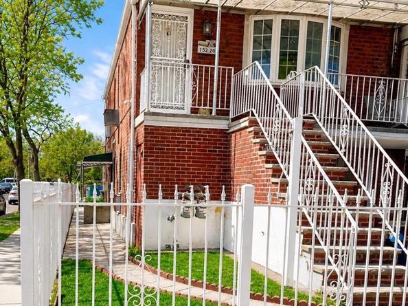 152-20 Peck Avenue, Flushing NY 11355