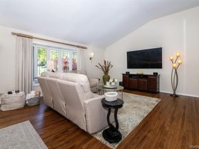 1 Lynns Way, New Rochelle NY 10805