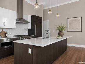 100 Garvies Point Road 1009, Glen Cove NY 11542