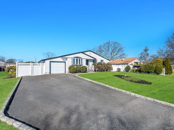 18 W 14th Street, Deer Park NY 11729