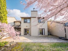 129 Golf View Drive 129, Jericho NY 11753
