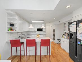 129 Golf View Drive 129, Jericho NY 11753