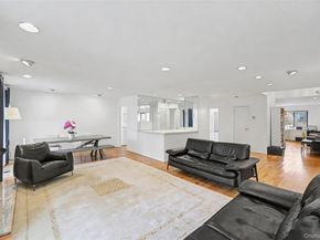 129 Golf View Drive 129, Jericho NY 11753