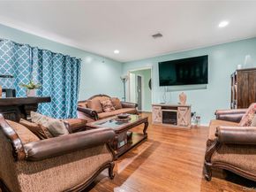 68 Riverdale Road, Valley Stream NY 11581